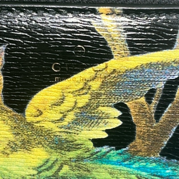 Gucci Tropical Bird continental wallet tropical bird scene 7.5 x 4.25 x 1  EUC - Picture 7 of 14